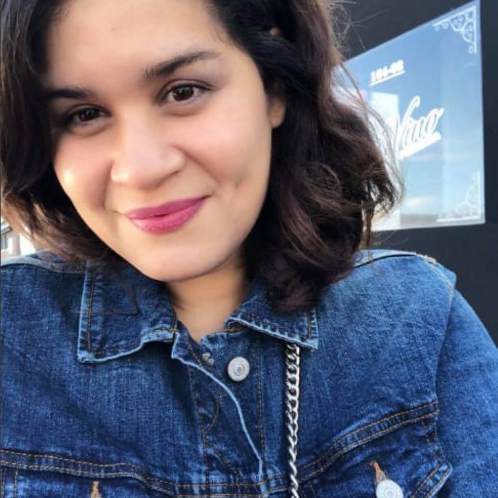 Meet your Posher, Mayra